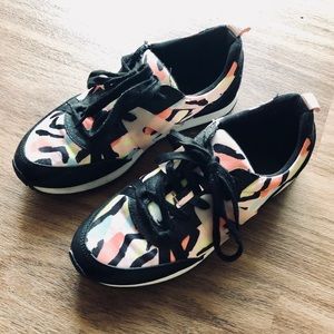 MULTI COLOR ALDO SHOE